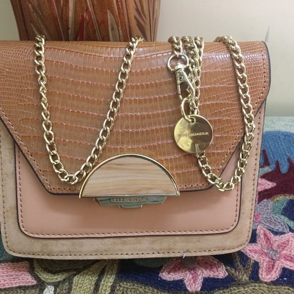 Authentic BCBGMAXAZRIA Elenora Brown Leather Sling Bag - Picture 2 of 15